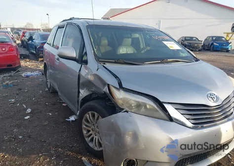2011 Toyota Sienna Xle V6 from USA, damaged, VIN 5TDYK3DC2BS128274